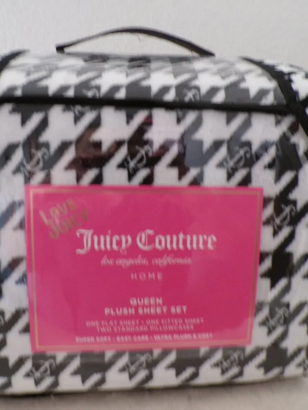 Juicy Couture Queen PLUSH Sheet Set JUICY COUTURE JC Black White Houndstooth